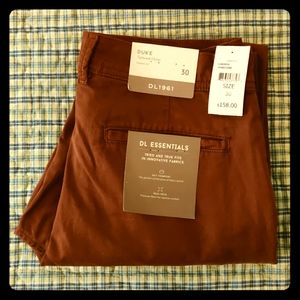 DL1961 - Men's Chino